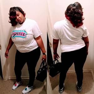 Meet your Posher, Simone